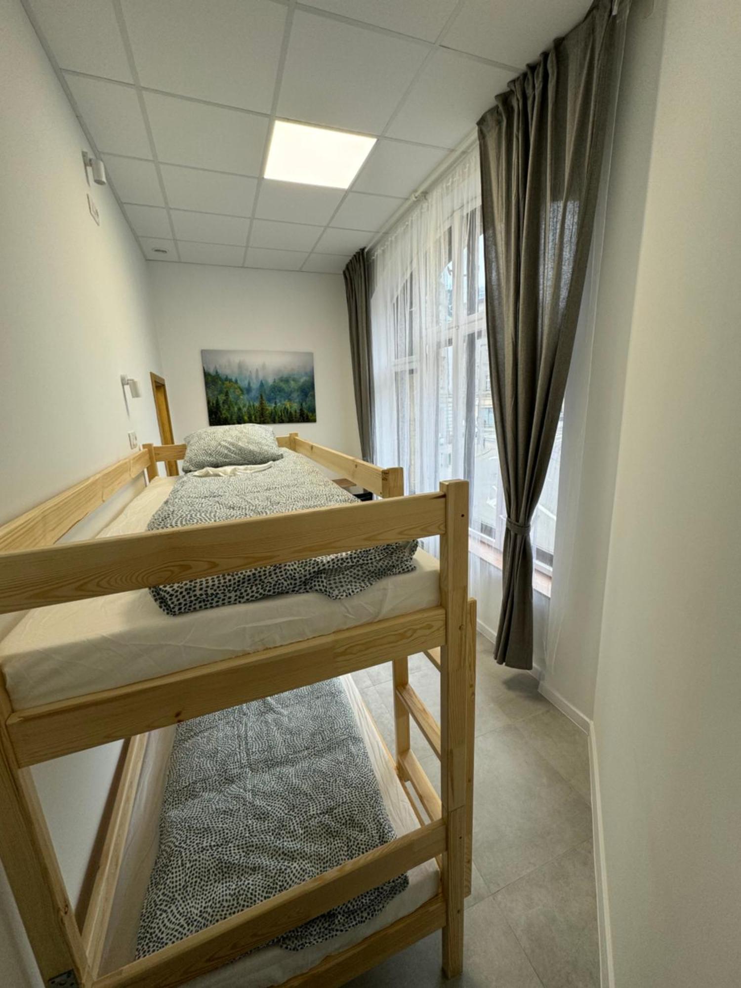 Green Hostel Katowice - 24H Parking Екстер'єр фото