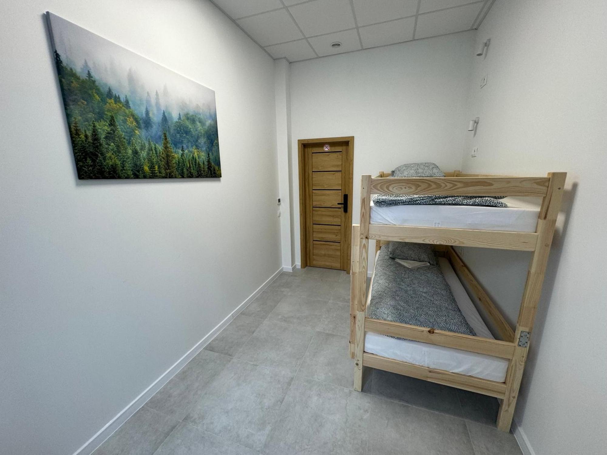 Green Hostel Katowice - 24H Parking Екстер'єр фото
