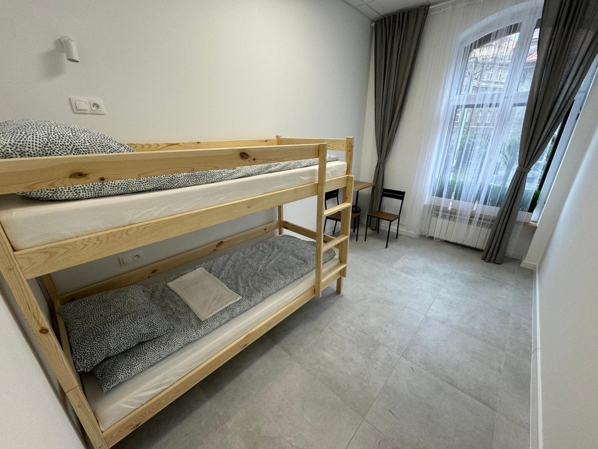 Green Hostel Katowice - 24H Parking Екстер'єр фото