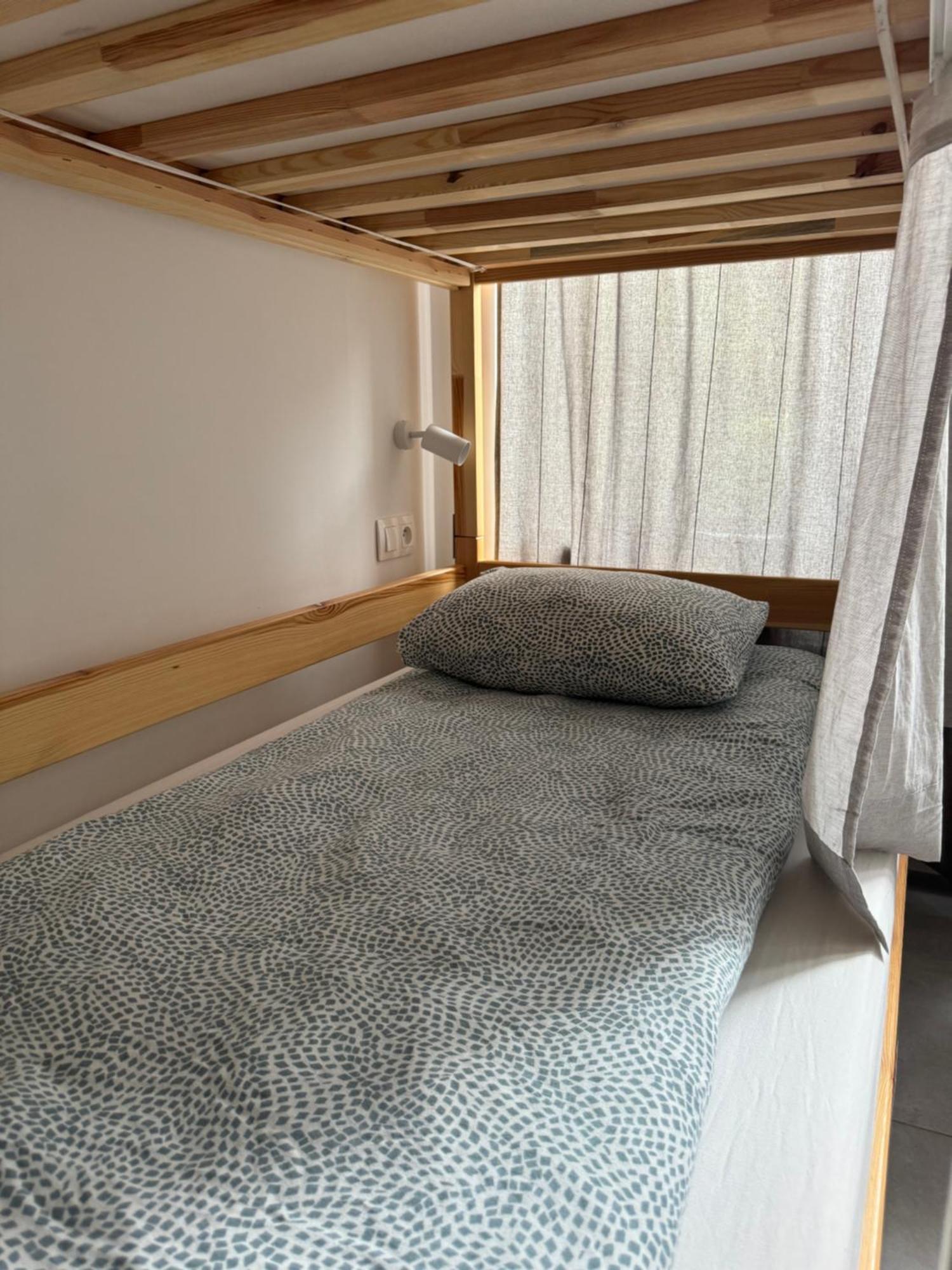 Green Hostel Katowice - 24H Parking Екстер'єр фото